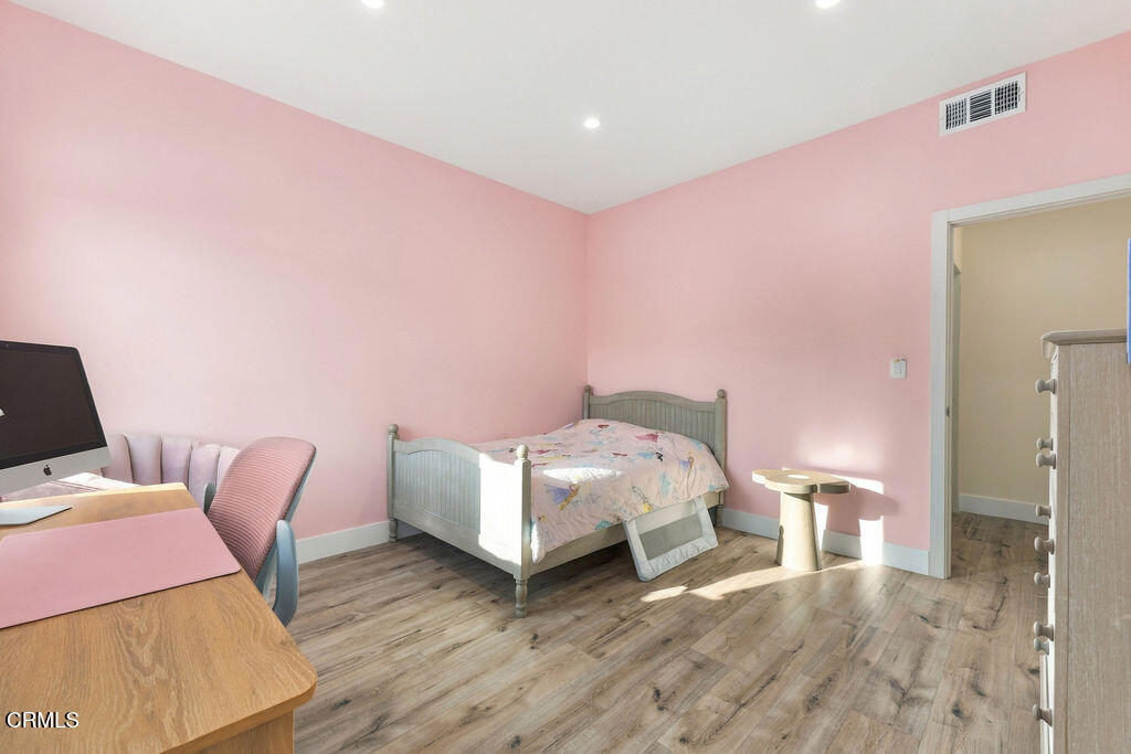 2018 W Kenneth Road Property Photo 30