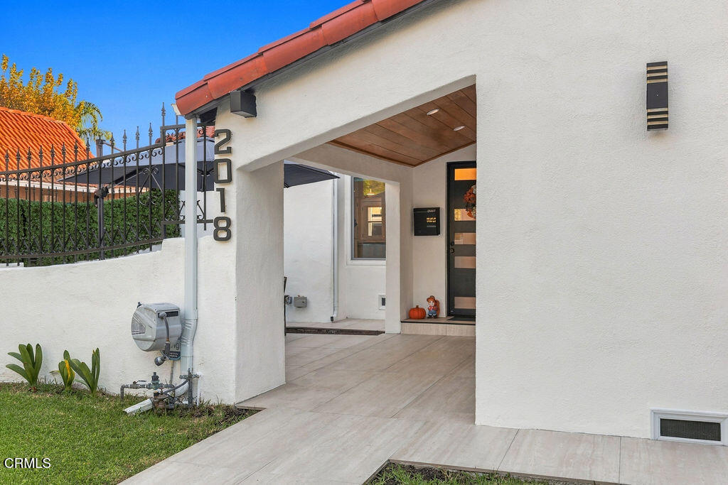 2018 W Kenneth Road Property Photo 43
