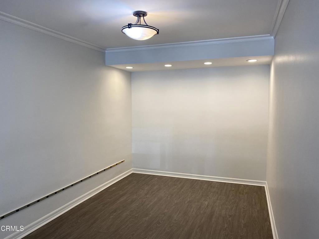 1125 Foothill Boulevard Property Photo 10