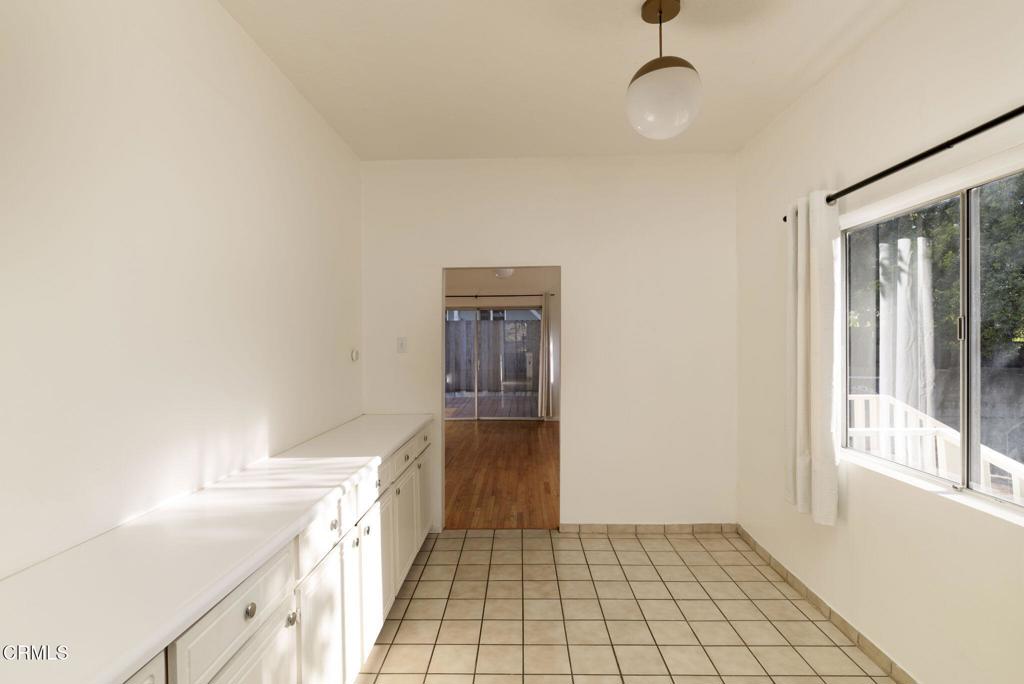 9900 Sunland Boulevard Property Photo 8