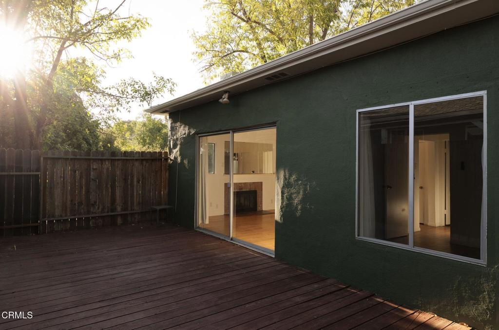 9900 Sunland Boulevard Property Photo 17