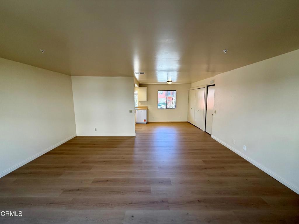 1425 Bank Street E Property Photo 3