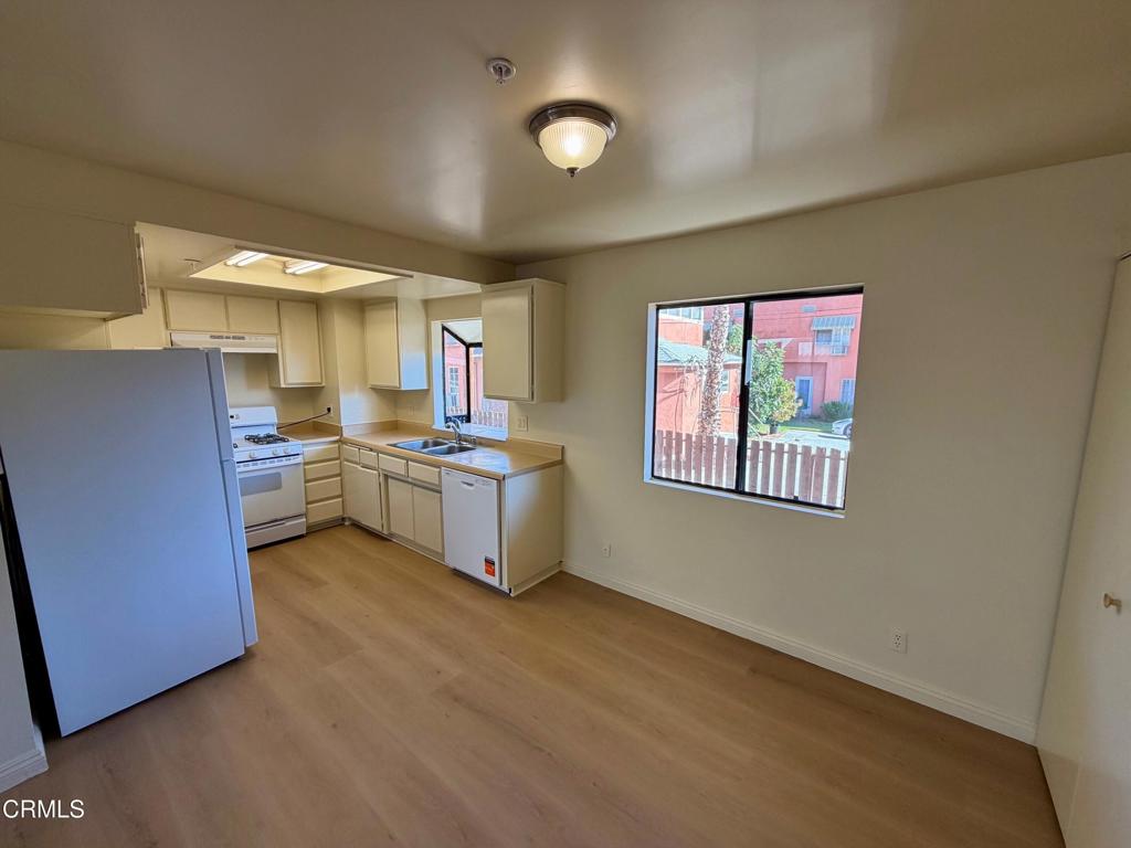 1425 Bank Street E Property Photo 4
