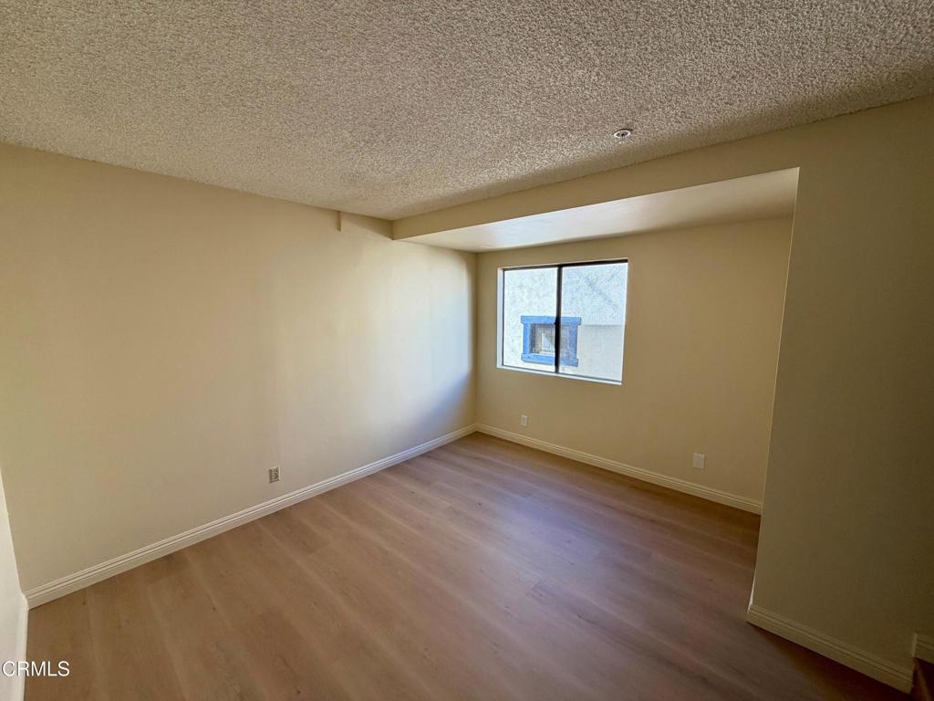 1425 Bank Street E Property Photo 6