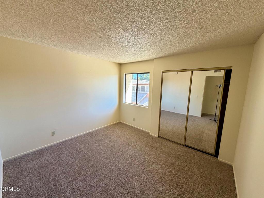 1425 Bank Street E Property Photo 9