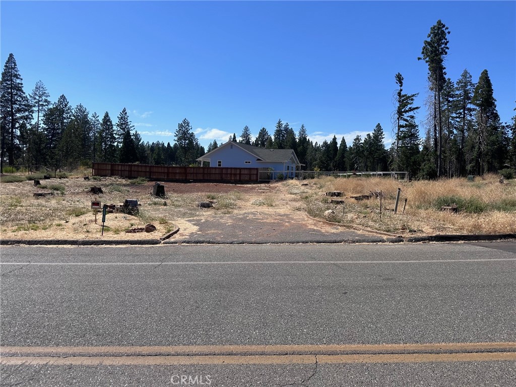 13789 W Park Drive Property Photo 3