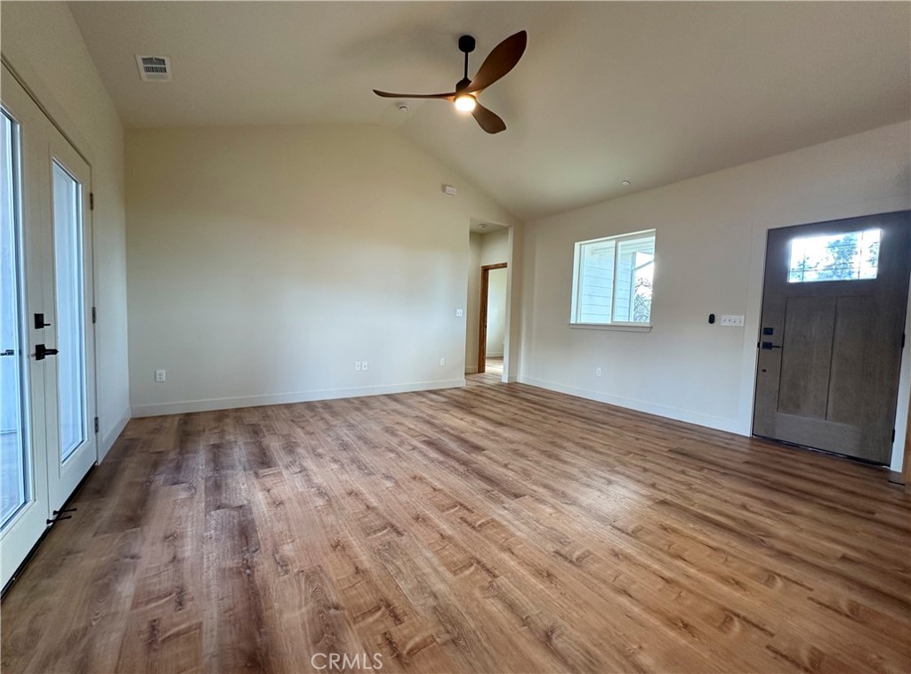 5980 Crestmoor Drive Property Photo 11