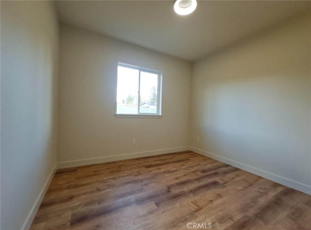 5980 Crestmoor Drive Property Photo 25