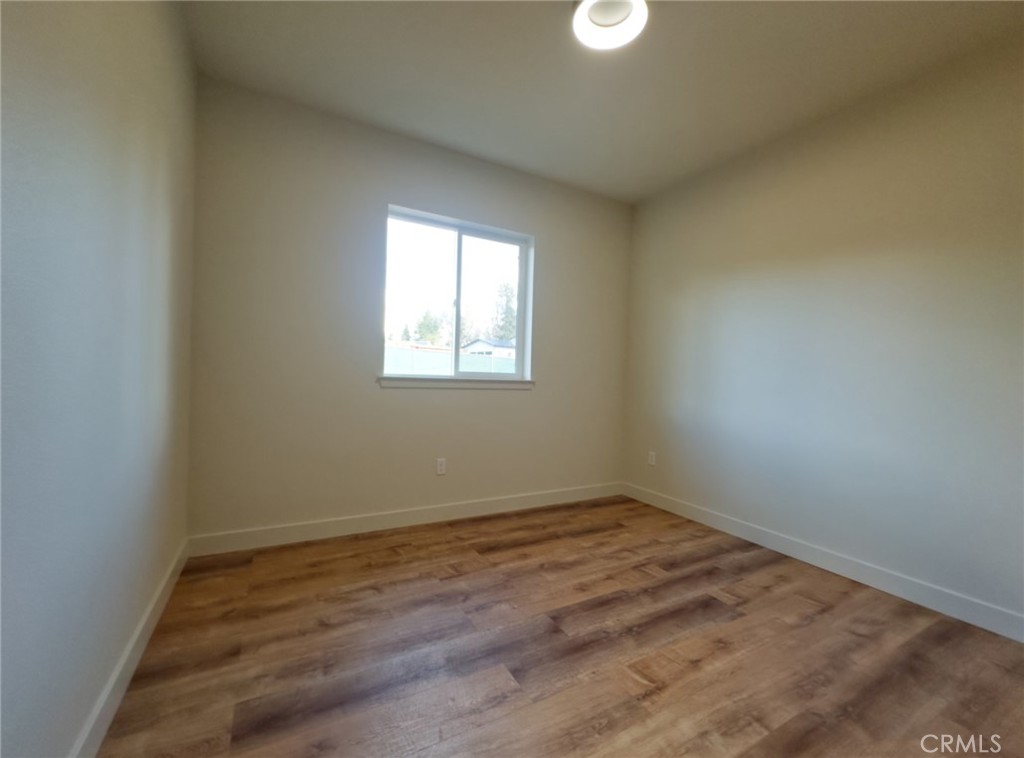 5980 Crestmoor Drive Property Photo 27