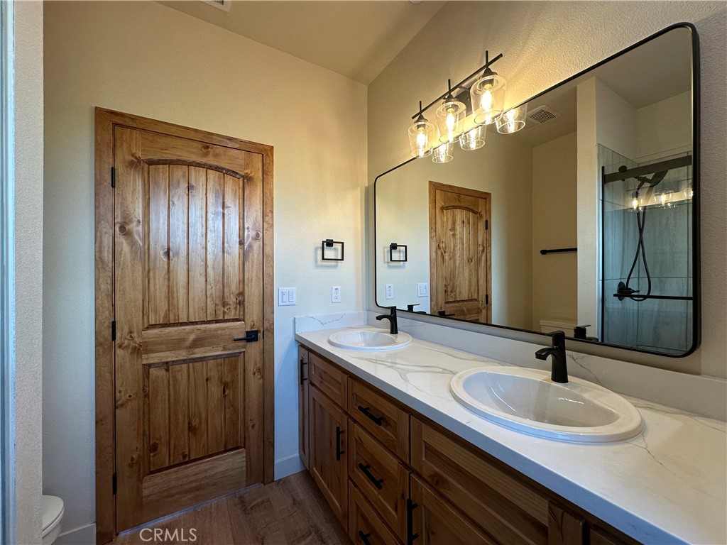 5980 Crestmoor Drive Property Photo 35