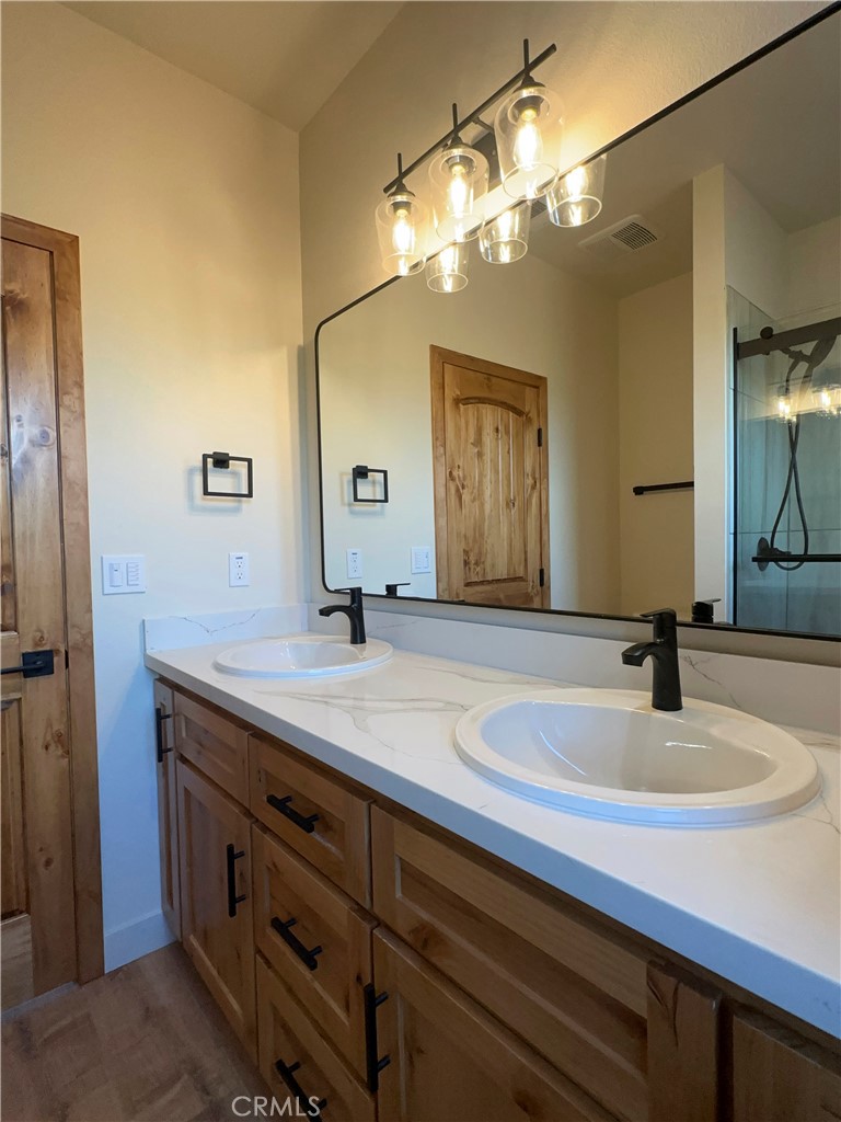 5980 Crestmoor Drive Property Photo 38