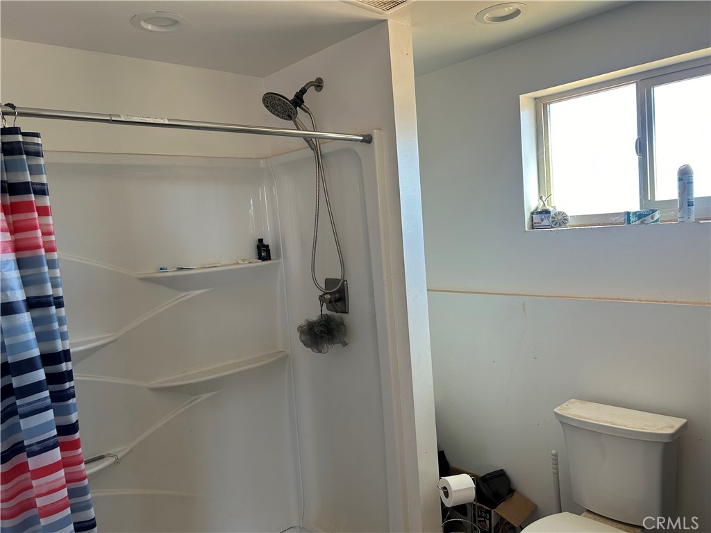 5532 Del Monte Avenue Property Photo 3