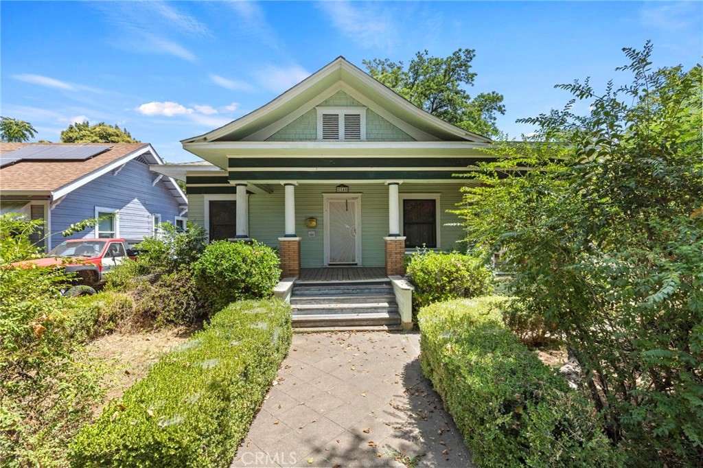 2145 Hewitt Avenue Property Photo 1