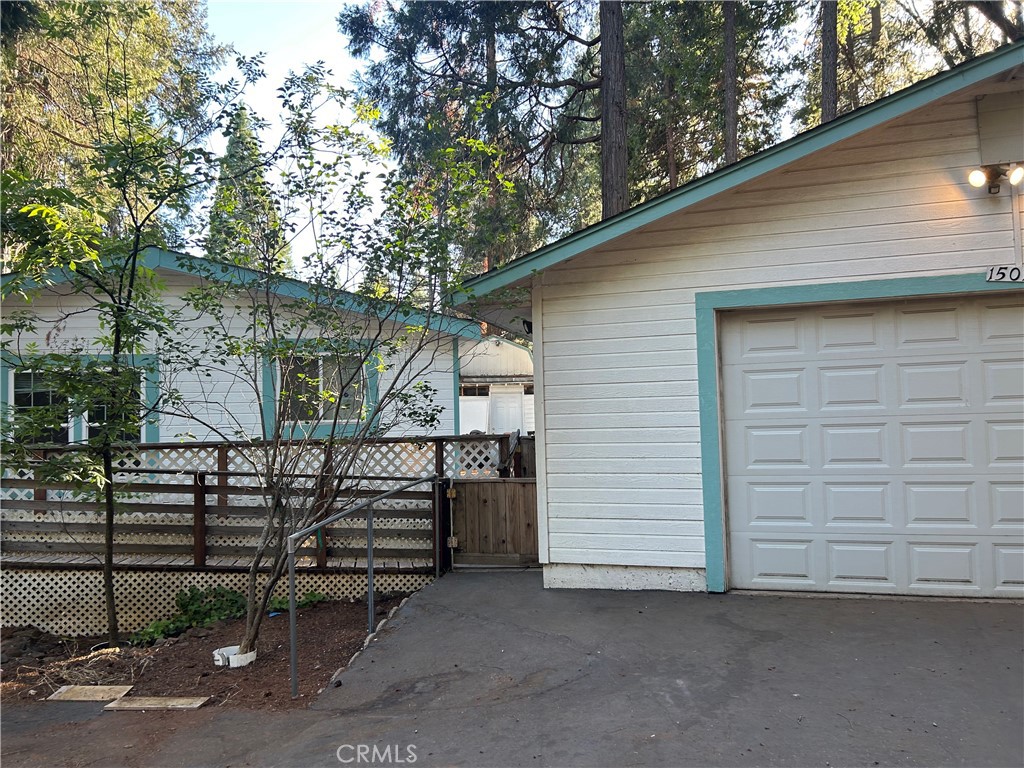 15075 Pinehurst Way Property Photo 1