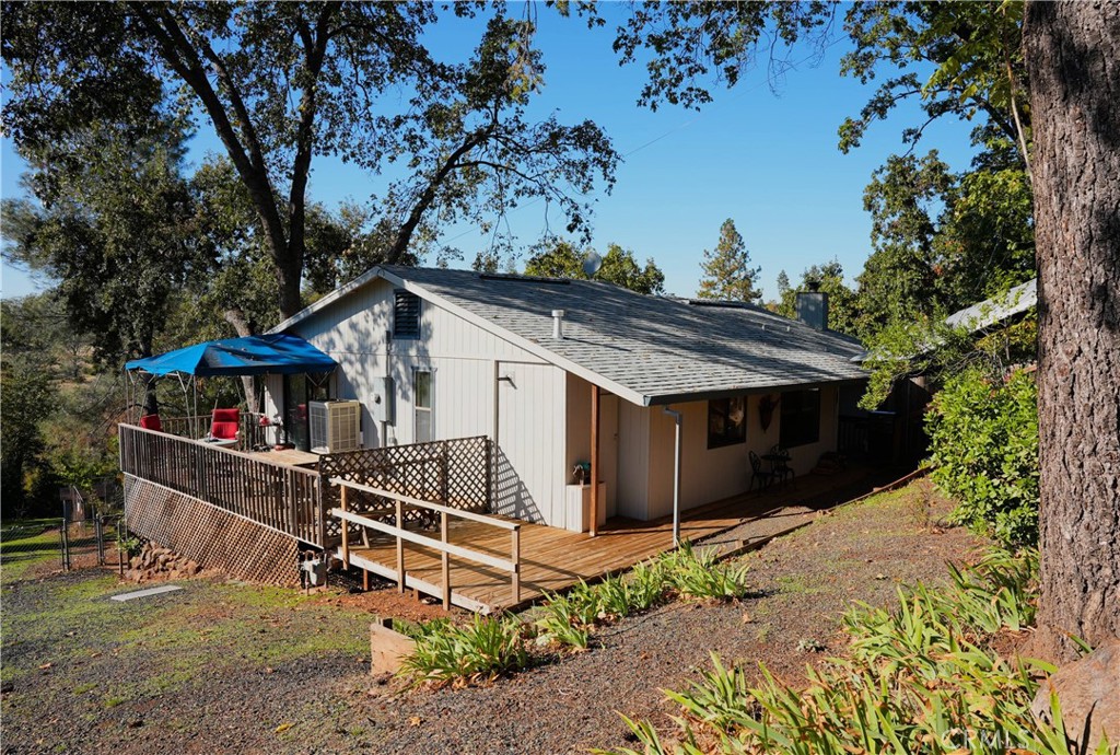 5129 Toyon Property Photo 4