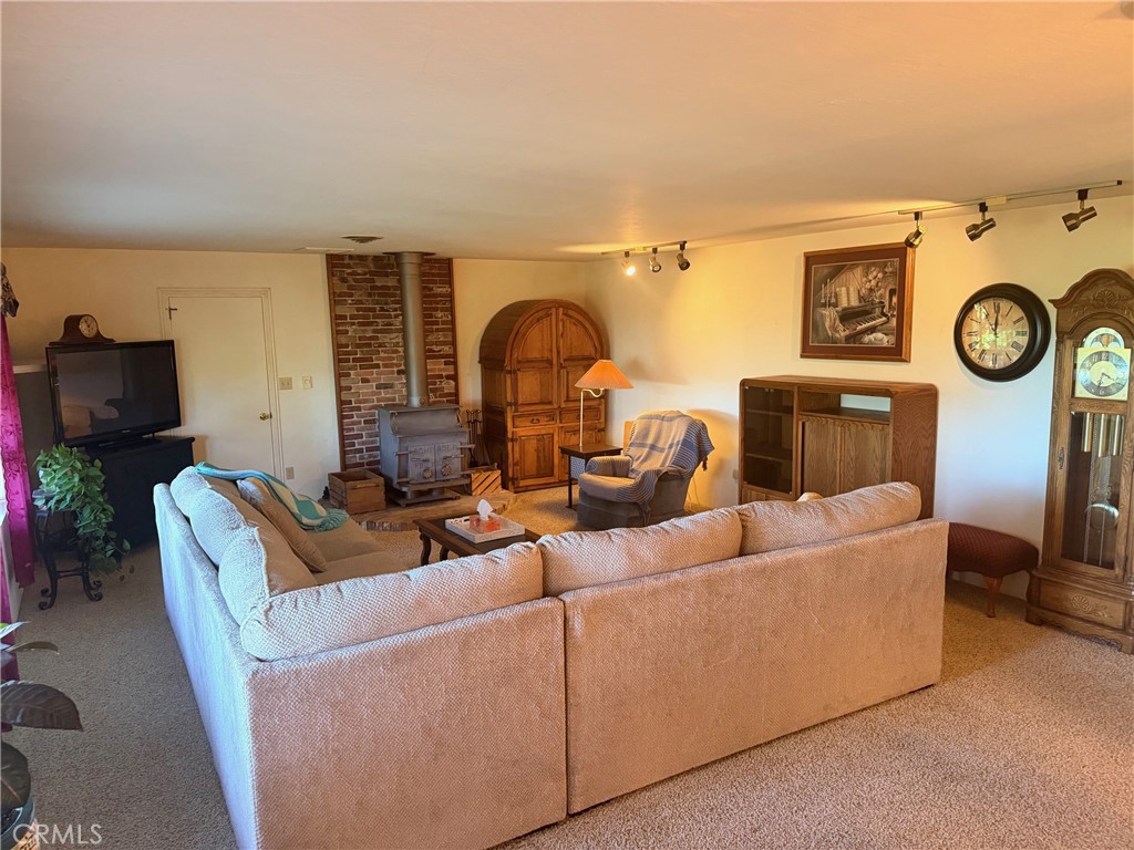 5129 Toyon Property Photo 17