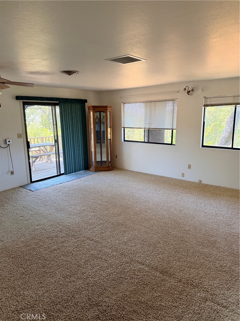 5129 Toyon Property Photo 23