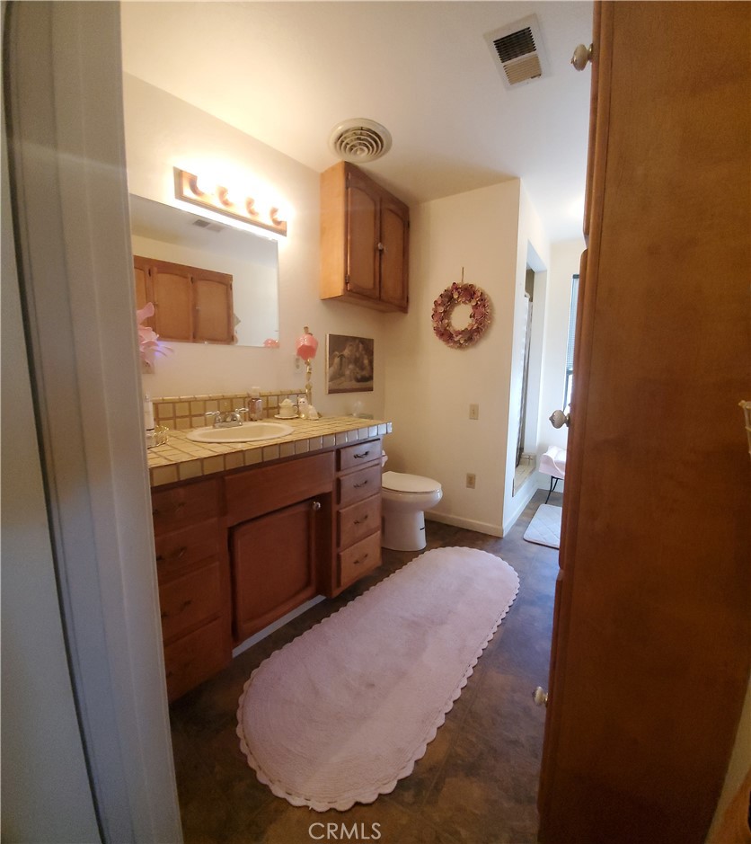 5129 Toyon Property Photo 26