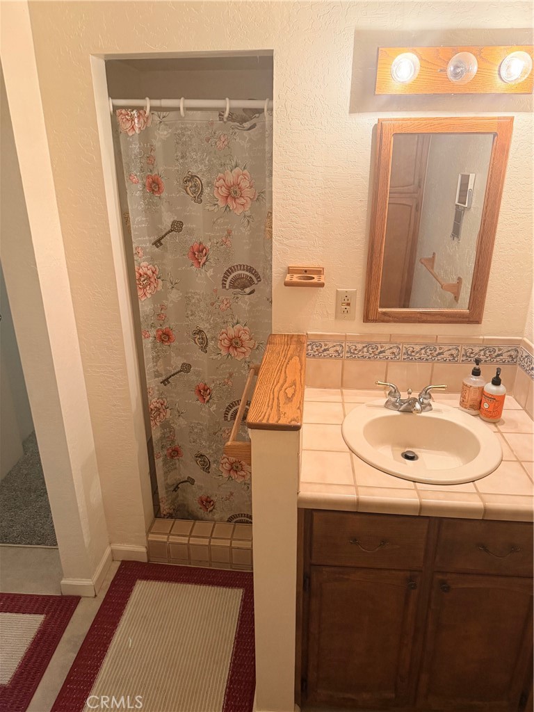 5129 Toyon Property Photo 29