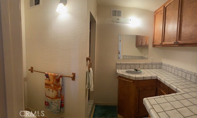5129 Toyon Property Photo 33