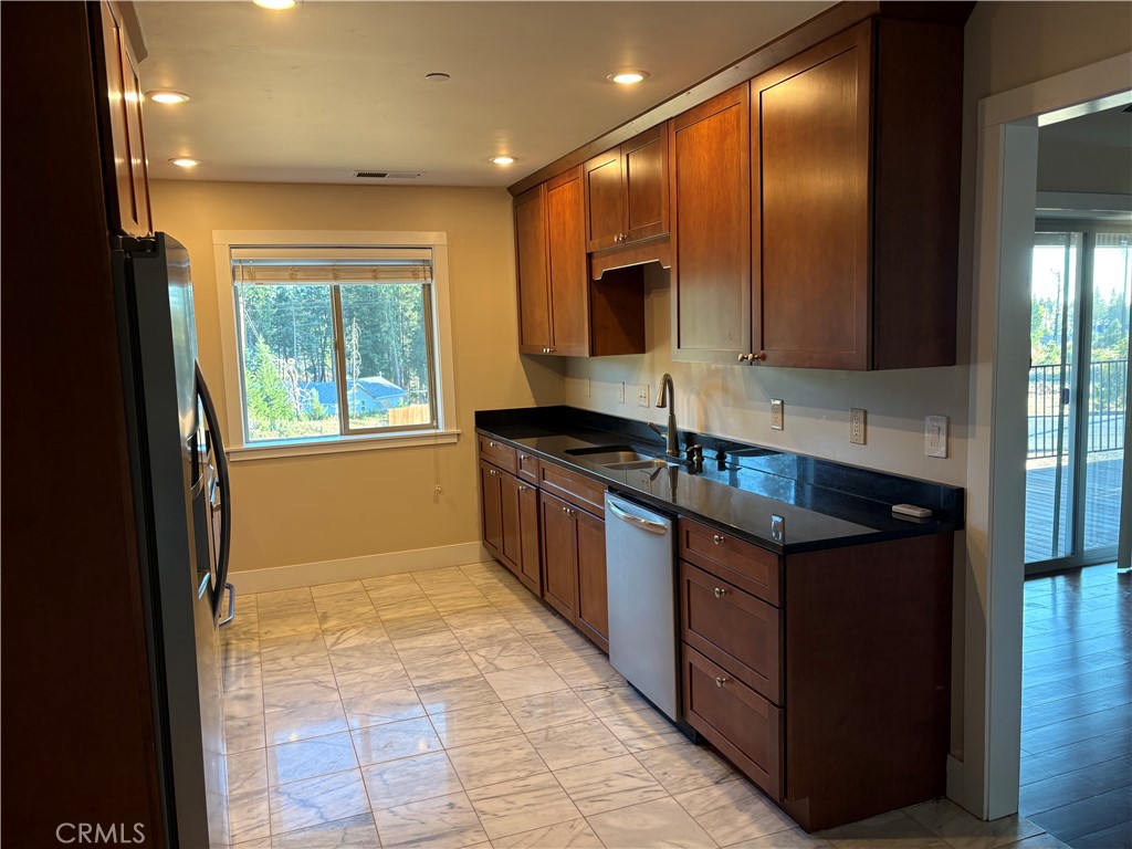 14006 Creston Property Photo 3