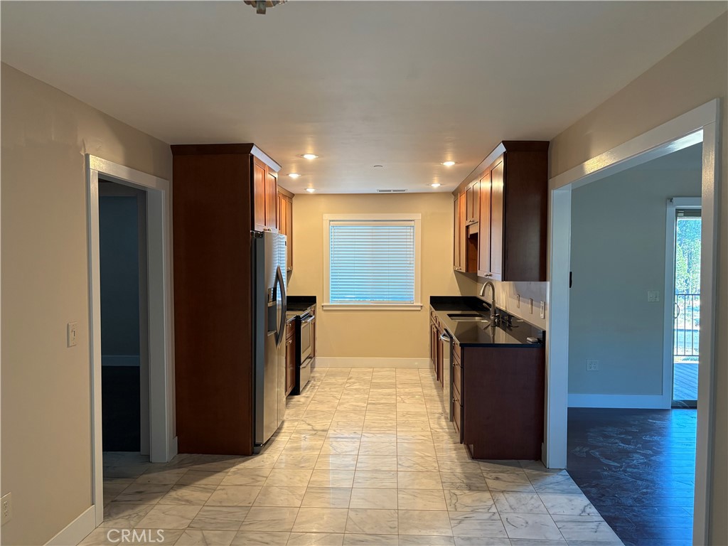 14006 Creston Property Photo 5