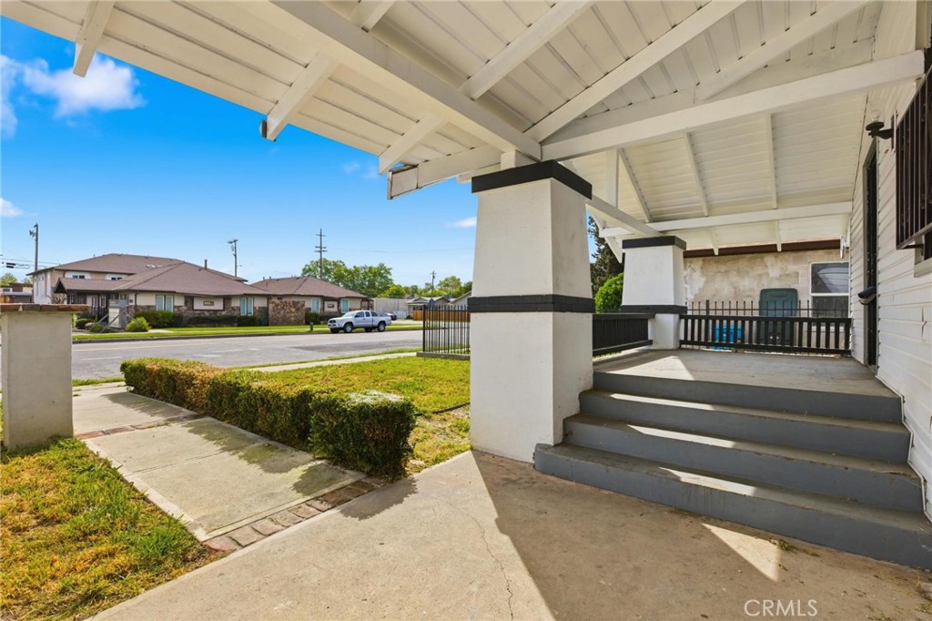 910 G Street Property Photo 6