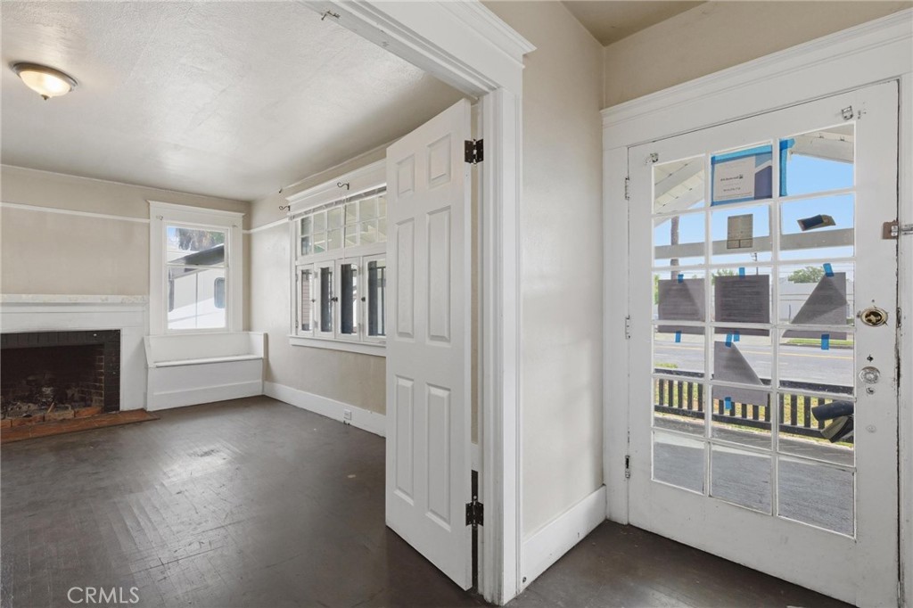 910 G Street Property Photo 7