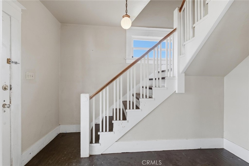 910 G Street Property Photo 12