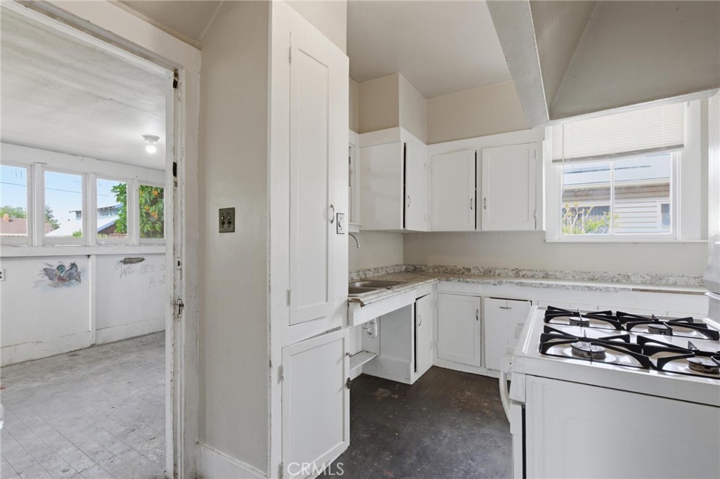 910 G Street Property Photo 22