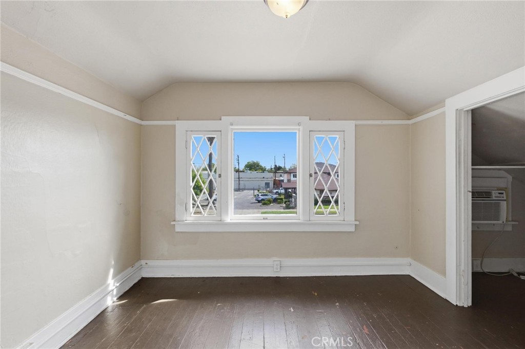 910 G Street Property Photo 28
