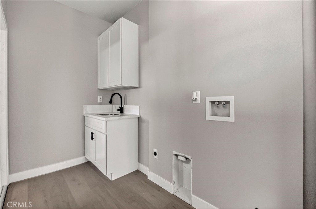 14205 Norwich Property Photo 30