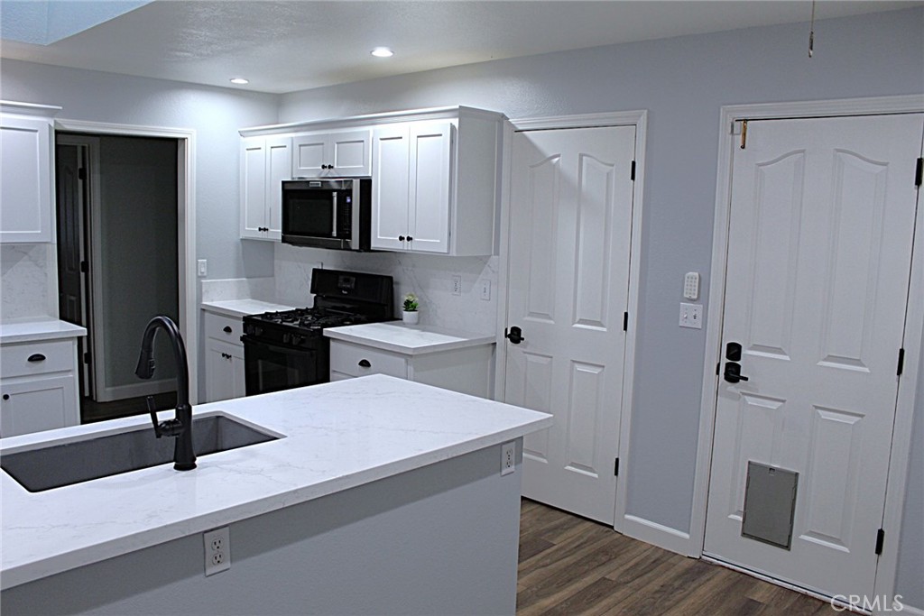 6320 Bliss Court Property Photo 13