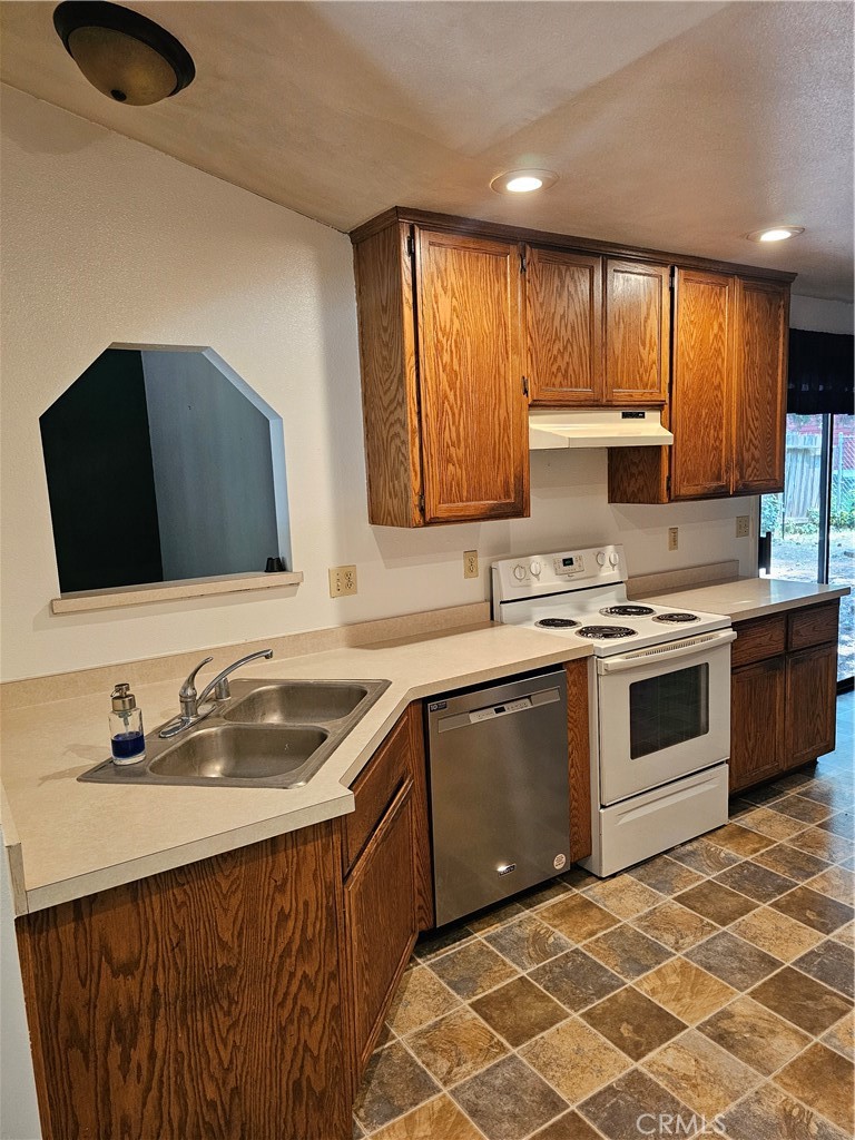 14708 Wood Drive Property Photo 14