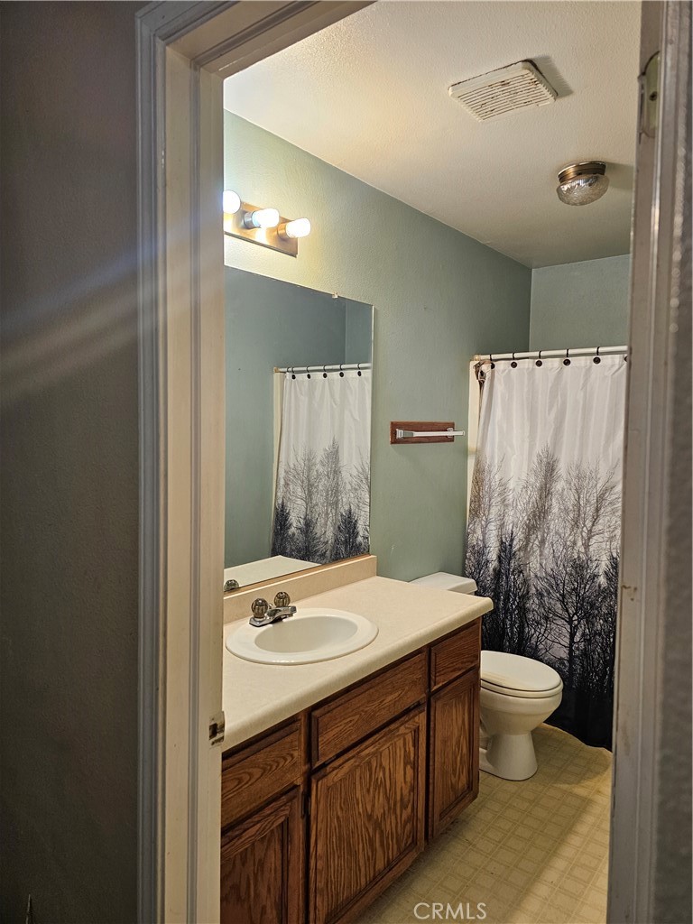 14708 Wood Drive Property Photo 18