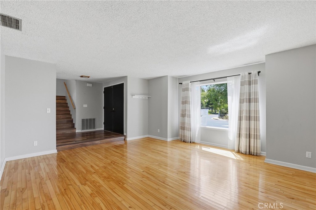 1159 Johnson Avenue Property Photo 4