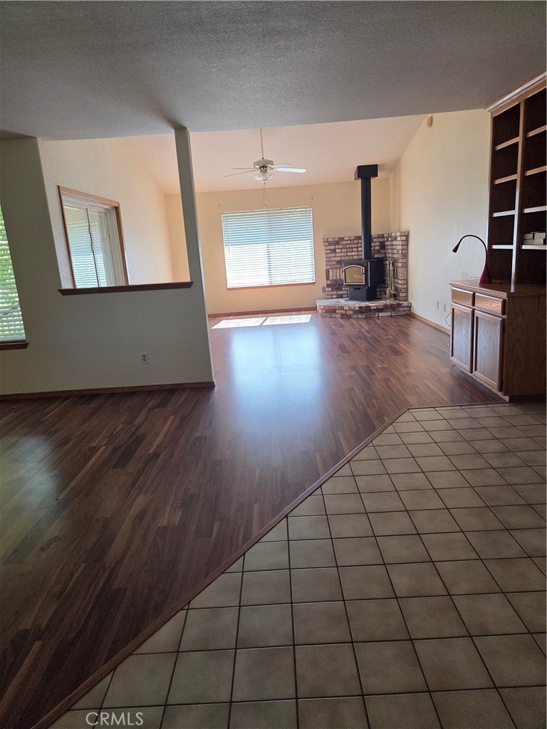 515 Kaer Property Photo 4