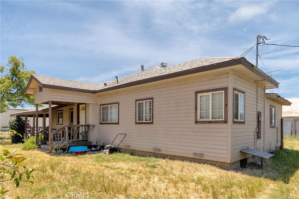 1204 School Street Property Photo 5