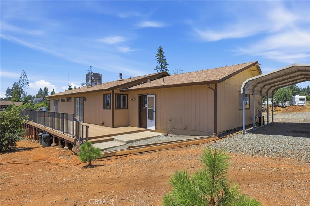 5727 Newland Road Property Photo 3
