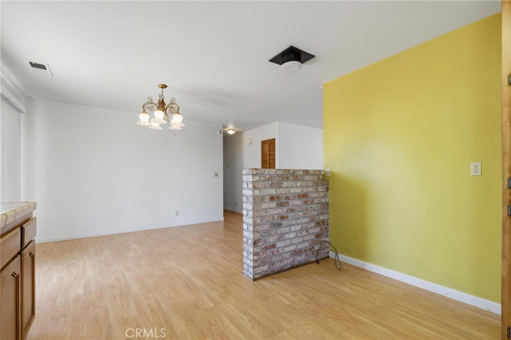 5727 Newland Road Property Photo 10
