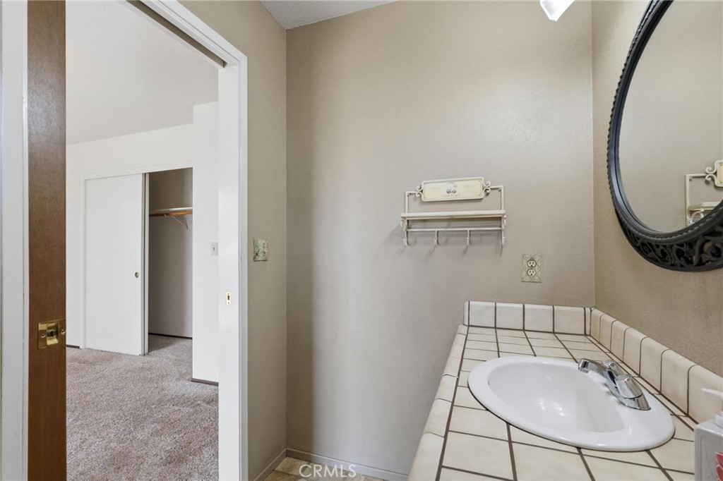 5727 Newland Road Property Photo 28