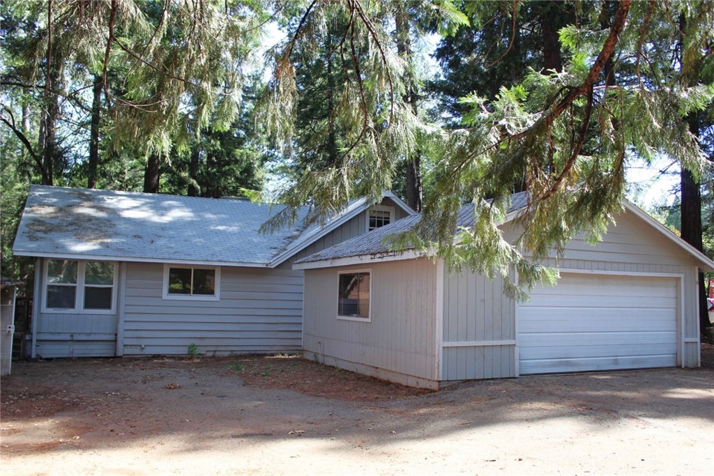 14599 Skyway Property Photo 3