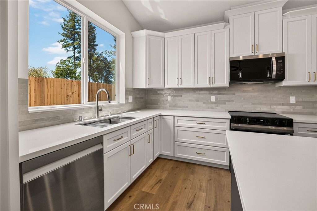 5303 Sawmill Road Property Photo 13