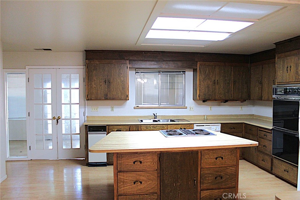 14599 Skyway Property Photo 13