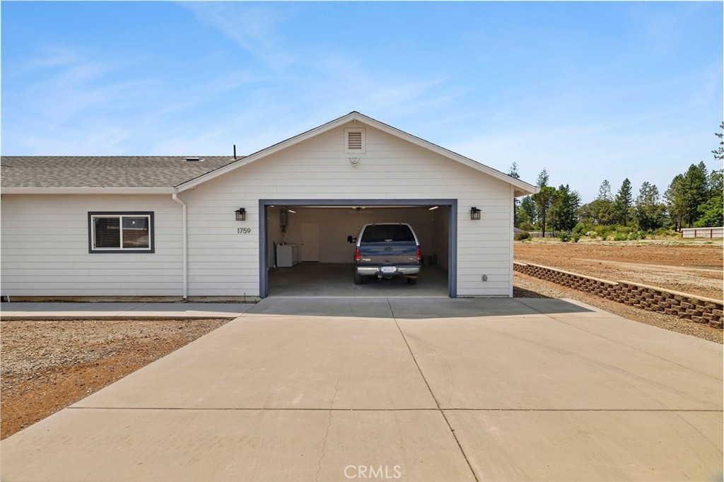 1759 Drendel Property Photo 5