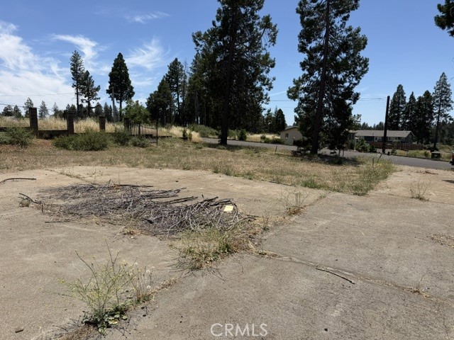14249 Sherwood Property Photo 2