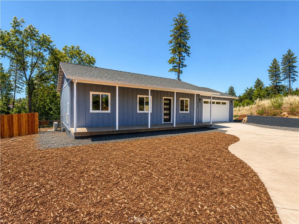 1572 Nunneley Property Photo 4