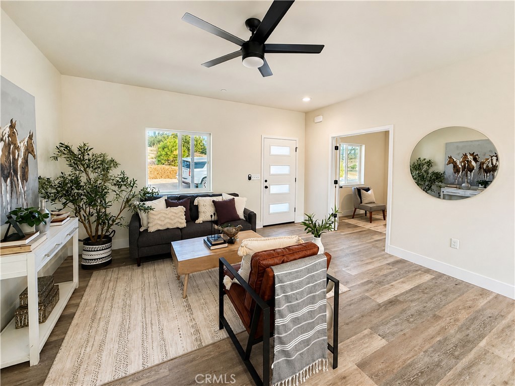 1572 Nunneley Property Photo 8