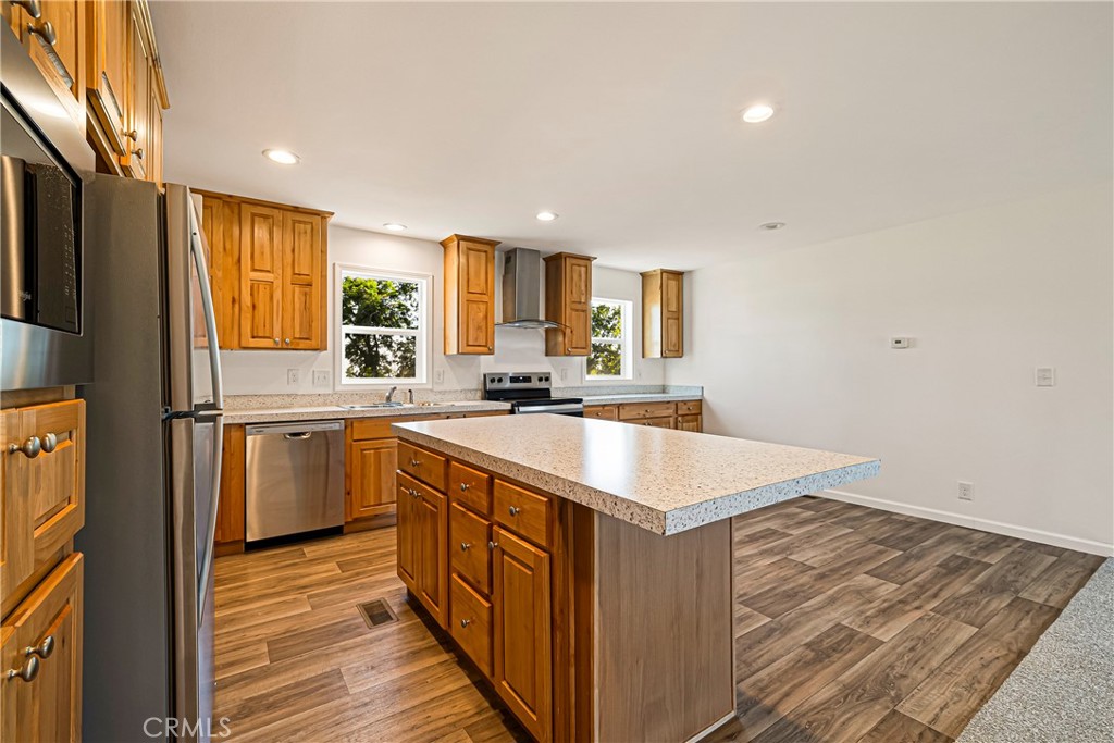 1657 Wee Dell Property Photo 5