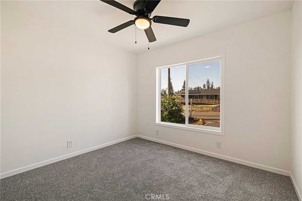1657 Wee Dell Property Photo 7